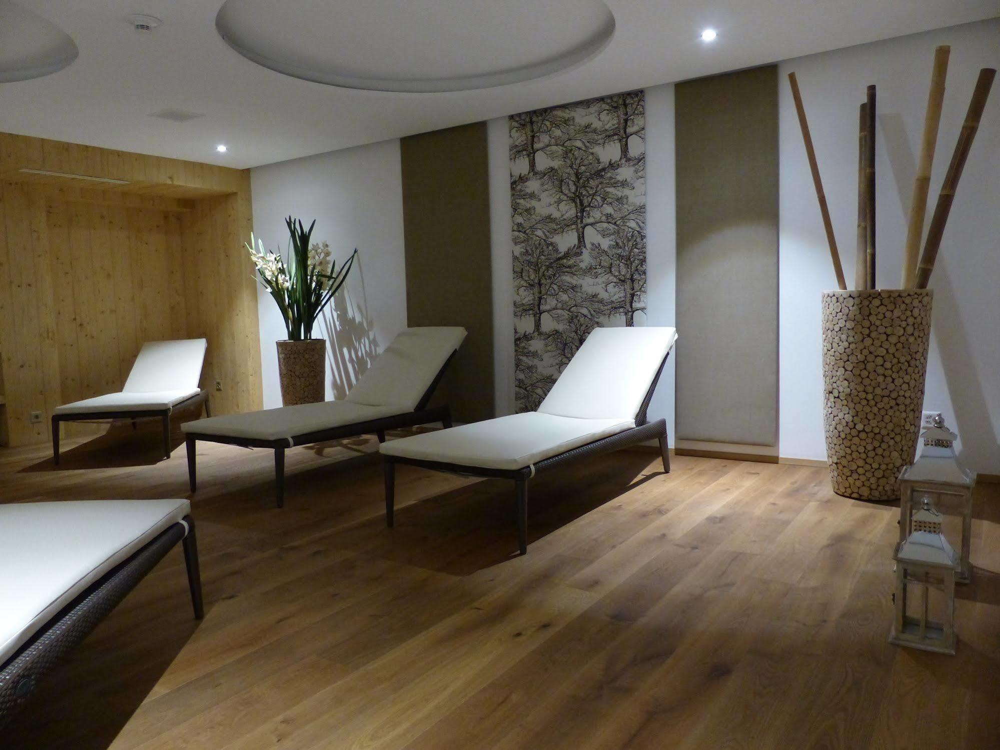 Hotel Alpina Klosters Luaran gambar